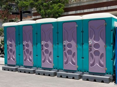 Professional porta potty rental services in Charlton